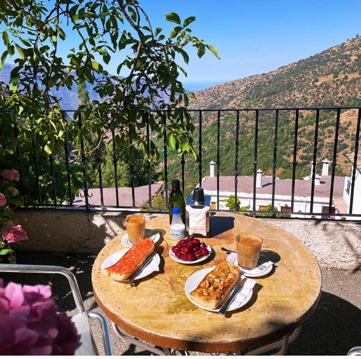 Hostal Rural Las Terrazas De La Alpujarra Бубіон Екстер'єр фото