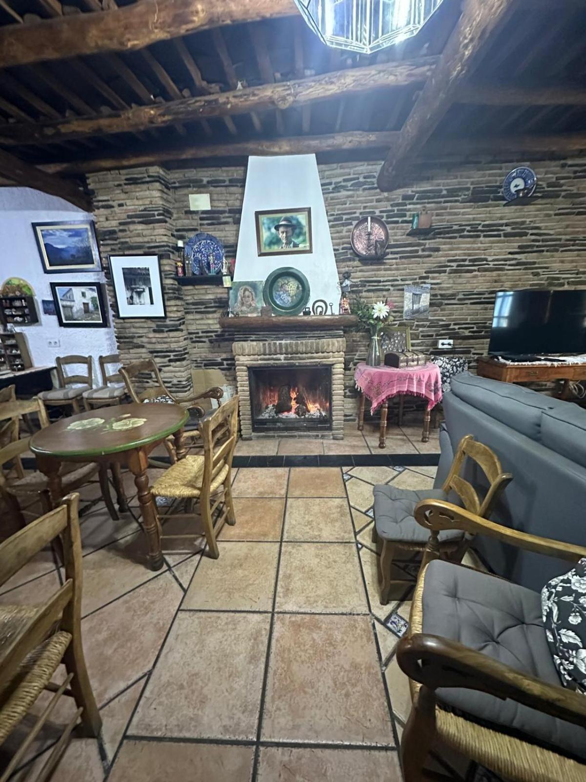 Hostal Rural Las Terrazas De La Alpujarra Бубіон Екстер'єр фото